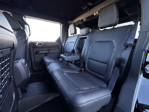 New 2025 Ford Bronco Badlands image 65