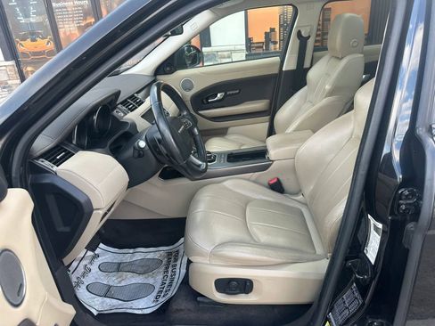 Used 2018 Land Rover Range Rover Evoque image 8
