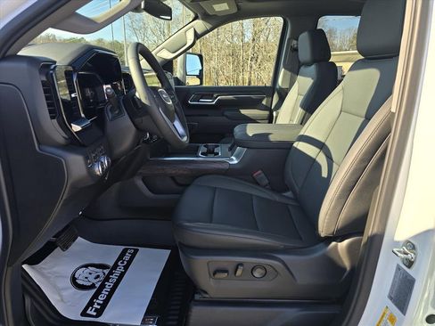 New 2026 GMC Sierra 2500 SLT w/ SLT Convenience Package image 9