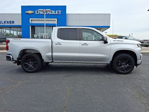 Used 2022 Chevrolet Silverado 1500 RST w/ LPO, Blackout Package image 7