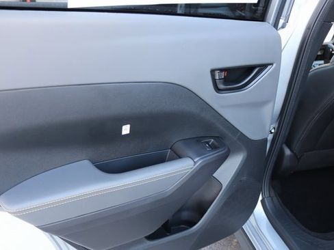 Certified 2025 Subaru Crosstrek 2.5i Sport w/ Crosstrek Mirror Package image 17