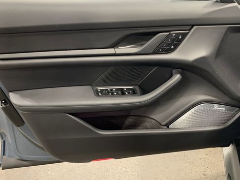 New 2026 Porsche Taycan GTS AWD/4WD image 14