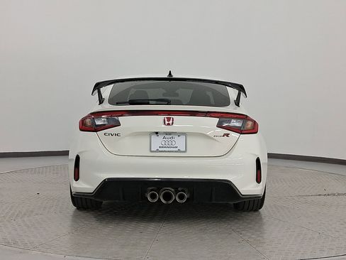 Used 2024 Honda Civic Type R image 10