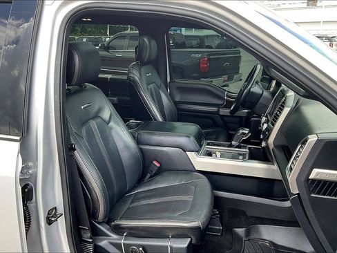 Used 2016 Ford F150 Platinum w/ Equipment Group 701A Luxury AWD/4WD image 16