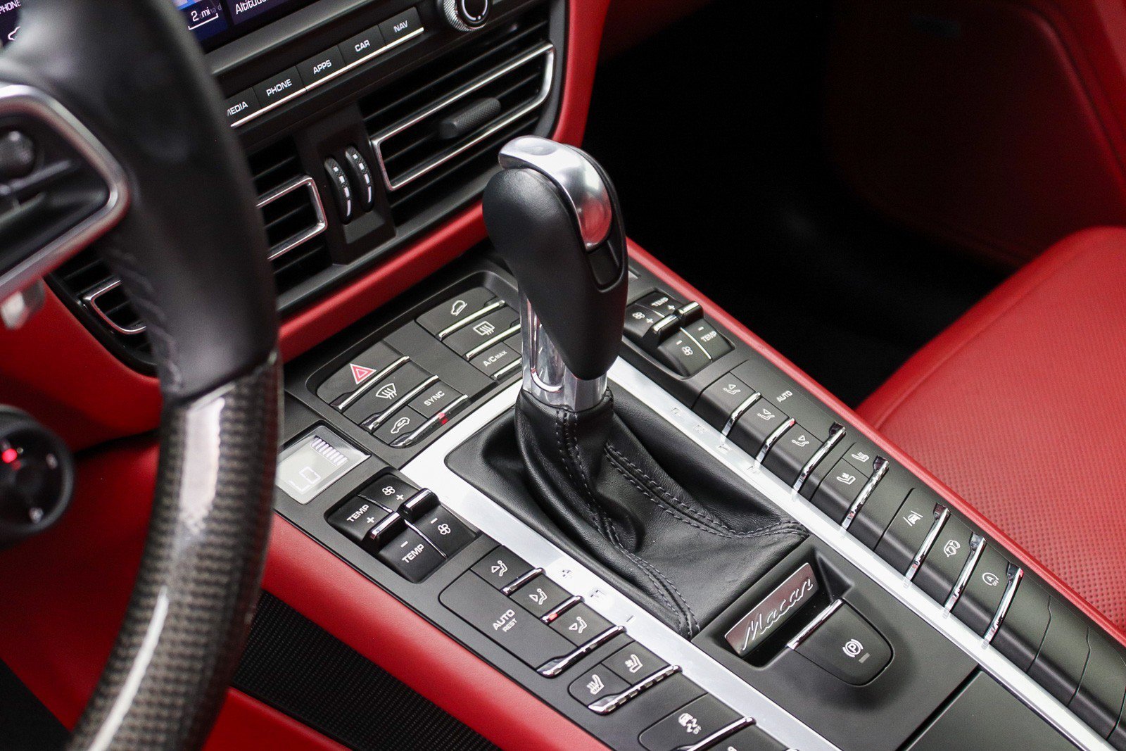 Used 2021 Porsche Macan GTS AWD/4WD image 17