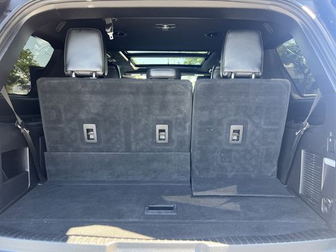 Used 2019 Ford Expedition Limited w/ Equipment Group 302A AWD/4WD image 26