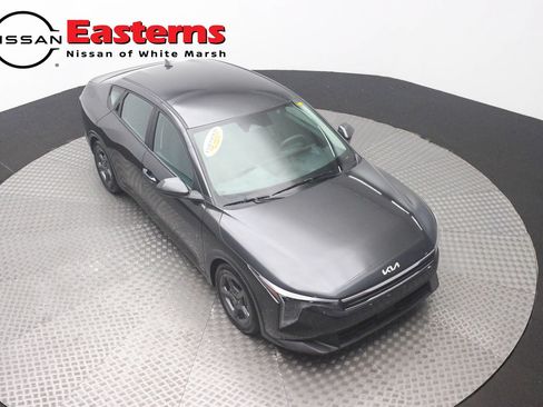 Used 2025 Kia K4 FWD image 3