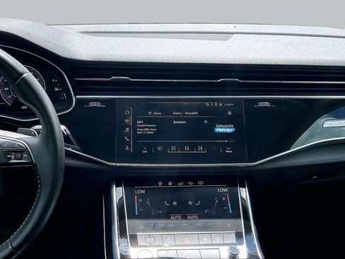Used 2020 Audi Q8 Premium Plus w/ Premium Plus Package AWD/4WD image 7
