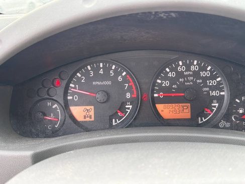 Used 2015 Nissan Frontier SV image 13