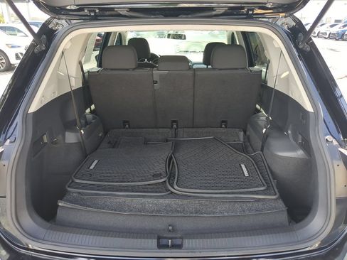 Used 2021 Volkswagen Tiguan S FWD image 8