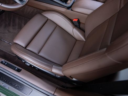 Certified 2026 Porsche 911 Carrera GTS image 22