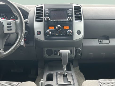 Used 2018 Nissan Frontier SV w/ Value Truck Package RWD image 20