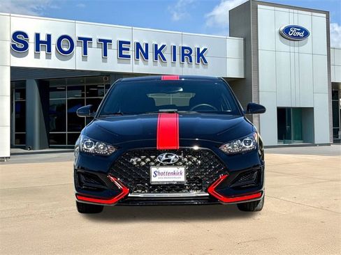 Used 2020 Hyundai Veloster N w/ Performance Package image 2