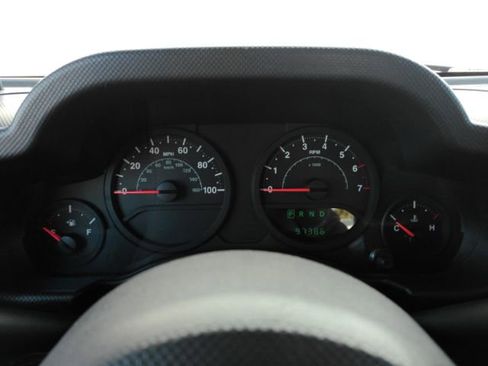 Used 2009 Jeep Wrangler X image 23