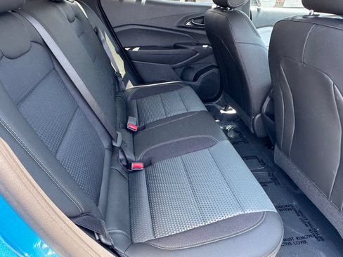 New 2026 Chevrolet Trax LT w/ Midnight Edition FWD image 10