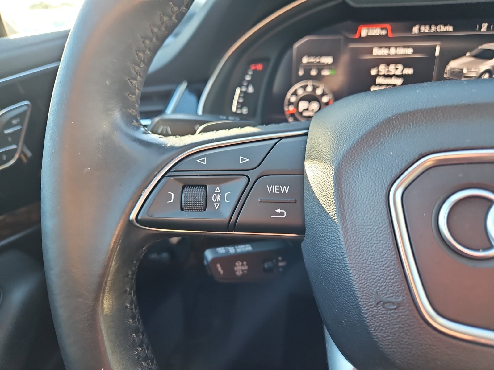 Used 2018 Audi Q7 3.0T Prestige AWD/4WD image 30