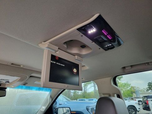 Used 2016 GMC Yukon Denali w/ Open Road Package image 13