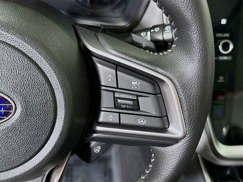 Certified 2025 Subaru Outback Limited image 25