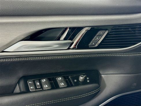 New 2026 Jeep Grand Wagoneer Limited AWD/4WD image 13