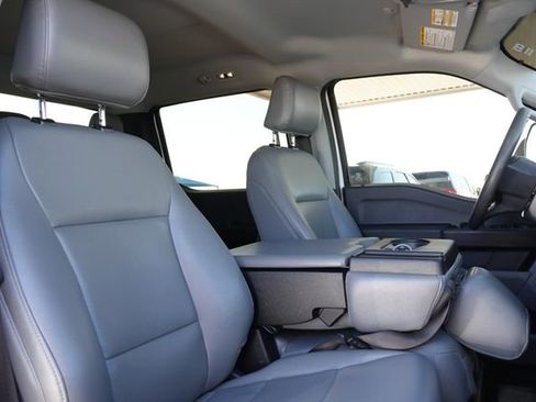 Used 2024 Ford F250 XL w/ XL Chrome Package image 17