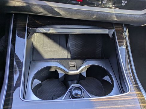 Used 2023 BMW X7 xDrive40i image 27