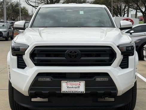 New 2026 Toyota Tacoma SR5 image 7