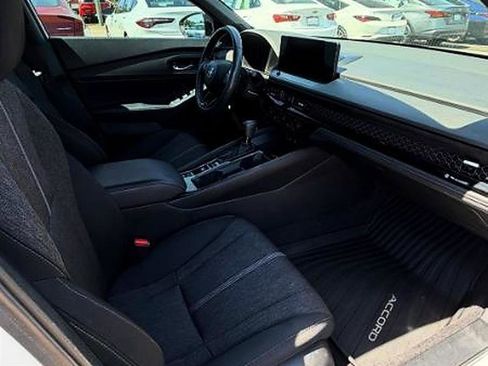 Used 2023 Honda Accord Sport image 9