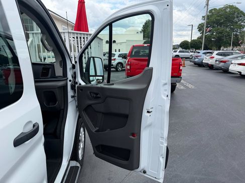 Used 2025 Ford Transit 250 Low Roof w/ Exterior Upgrade Package RWD image 22