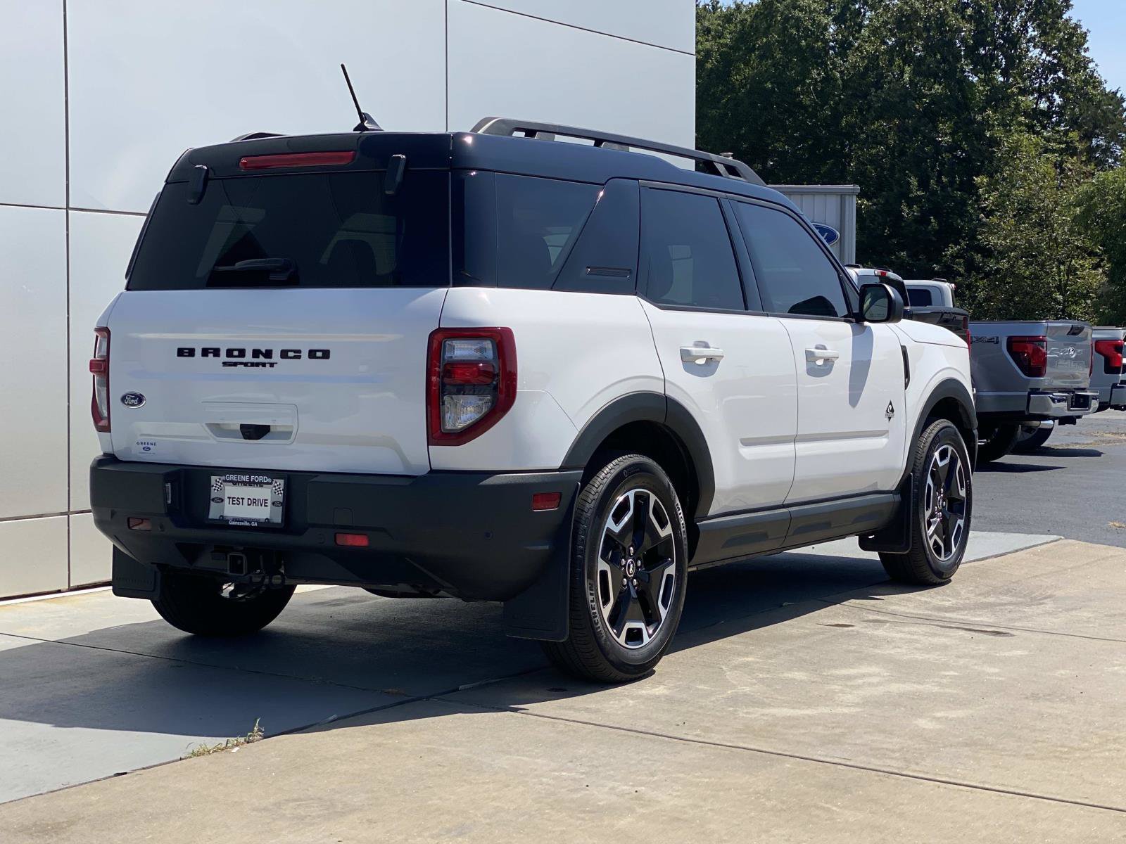 Used 2022 Ford Bronco Sport Outer Banks w/ Tech Package AWD/4WD image 4