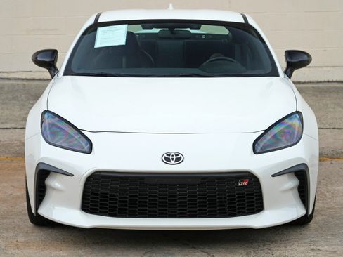 Used 2023 Toyota GR86 Premium w/ ALL Weather Mat Package (TMS) RWD image 39