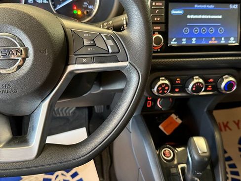 Used 2021 Nissan Kicks S image 10