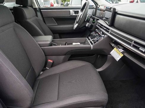 New 2026 Hyundai Santa Fe SE image 18