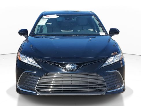 Certified 2023 Toyota Camry XLE image 2