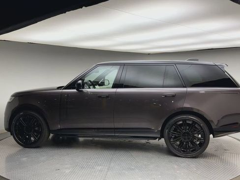 New 2026 Land Rover Range Rover Long Wheelbase SE AWD/4WD image 5