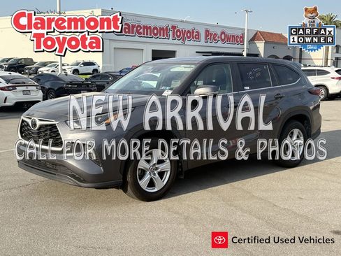Used 2024 Toyota Highlander LE image 1