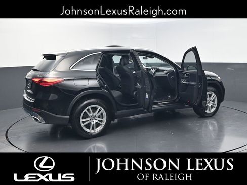 Used 2023 Mercedes-Benz GLC 300 4MATIC image 31