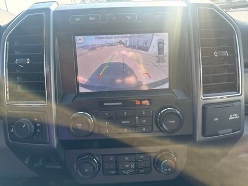 Used 2019 Ford F250 XLT w/ XLT Premium Package AWD/4WD image 14