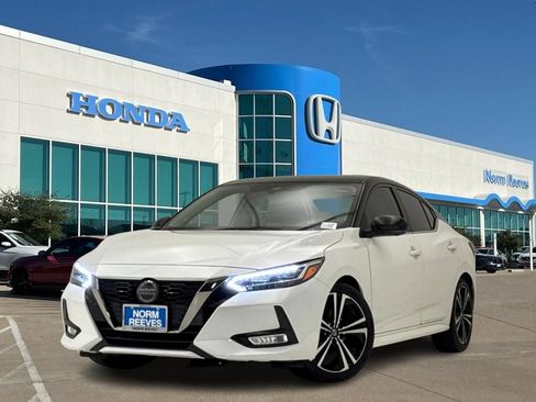 Used 2023 Nissan Sentra SR w/ SR Premium Package FWD image 1