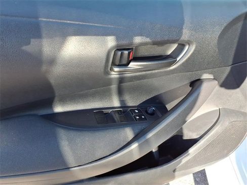 Used 2024 Toyota Corolla LE image 3