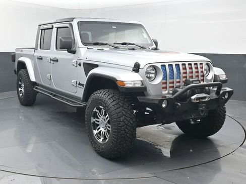 Used 2023 Jeep Gladiator Sport image 1