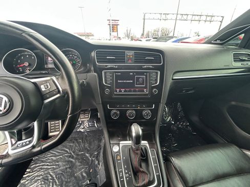 Used 2016 Volkswagen GTI SE w/ Lighting Package (SEL) image 9