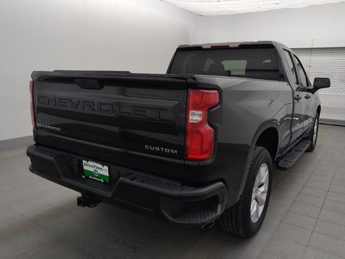 Used 2019 Chevrolet Silverado 1500 Custom w/ Custom Value Package RWD image 9
