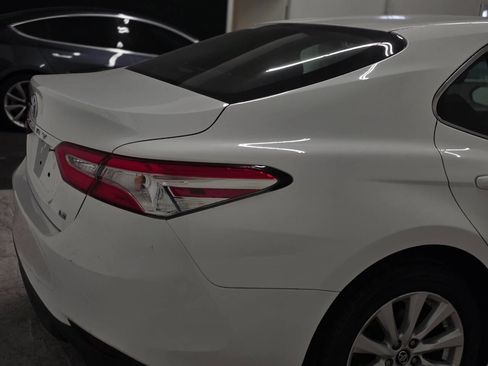 Used 2018 Toyota Camry LE w/ Convenience Package image 7