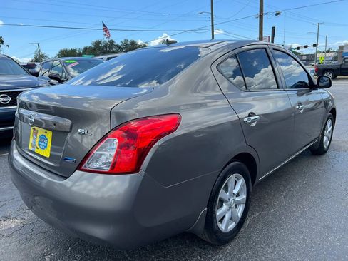 Used 2012 Nissan Versa w/ SL Tech Pkg FWD image 5