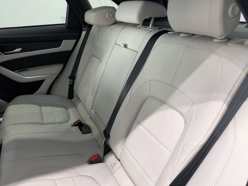 New 2026 Jaguar F-PACE R-Dynamic S image 13