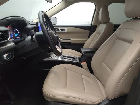 Used 2022 Ford Explorer XLT w/ Equipment Group 202A RWD image 17