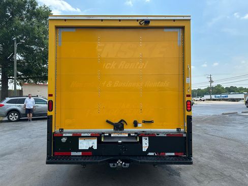 Used 2022 Ford E-350 and Econoline 350 Super Duty RWD image 5