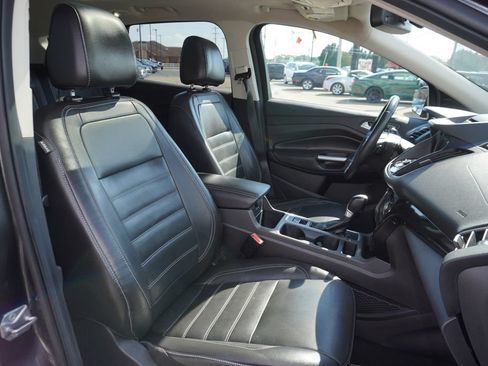Used 2017 Ford Escape Titanium AWD/4WD image 29