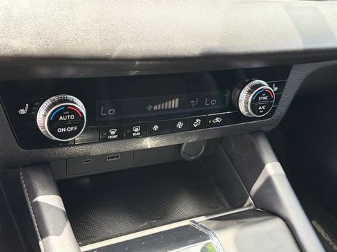 Used 2023 Mitsubishi Outlander SE FWD image 24