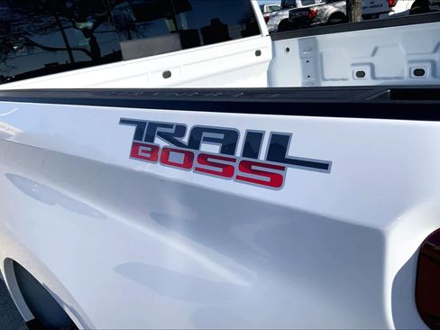 Used 2026 Chevrolet Silverado 1500 LT Trail Boss w/ Convenience Package II image 10